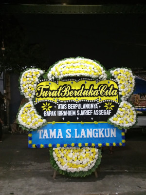 Papan Bunga Duka di Tapung Hulu